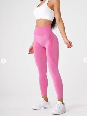 NVGTN Bubble Gum Pink Contour Seamless Leggings Size S